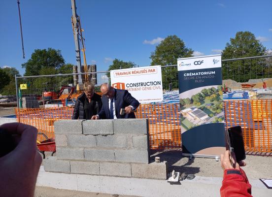 crématorium segré anjou bleu pose pierre crémation construction ogf